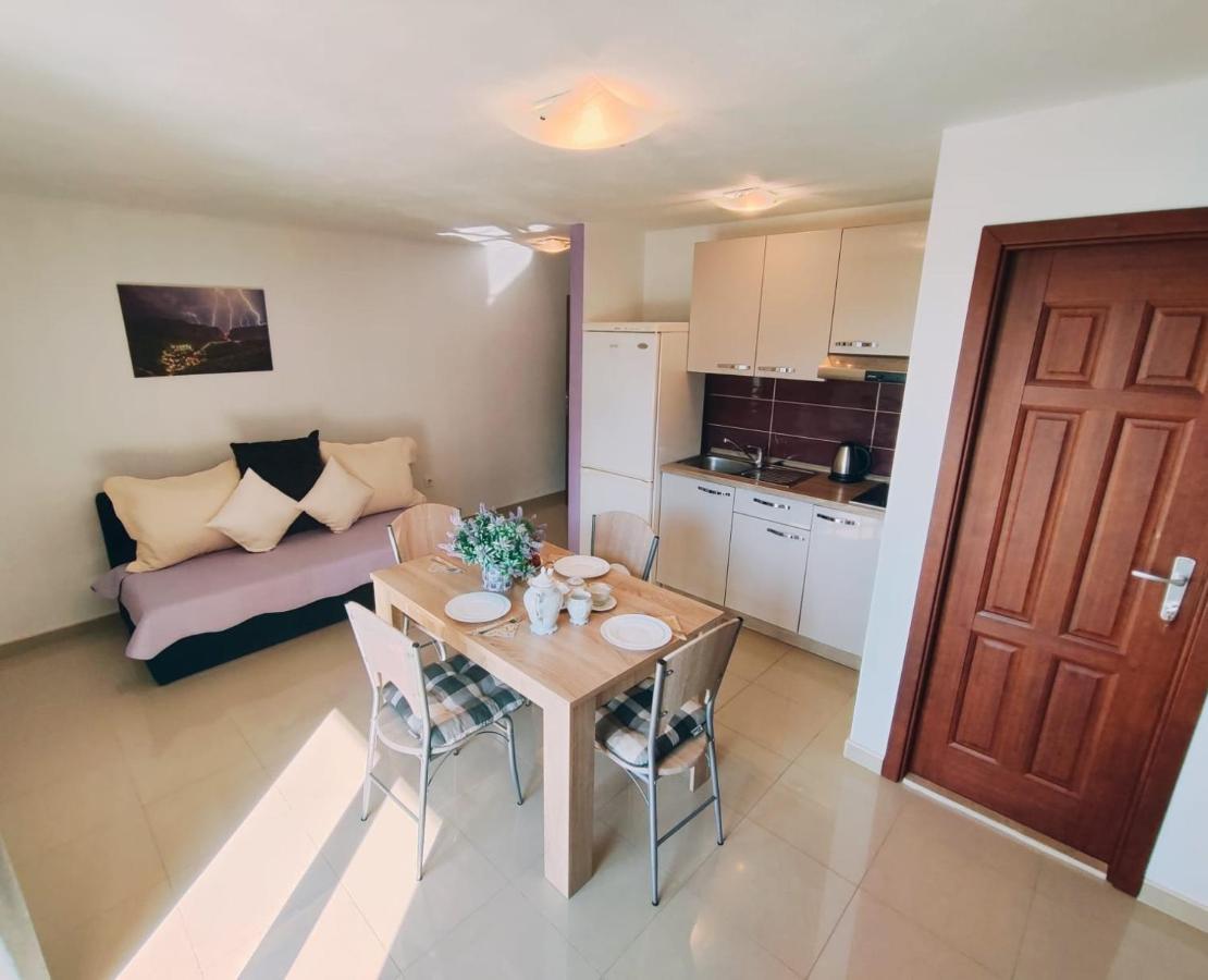 Apartmani Nada Mustapic Brela Dış mekan fotoğraf